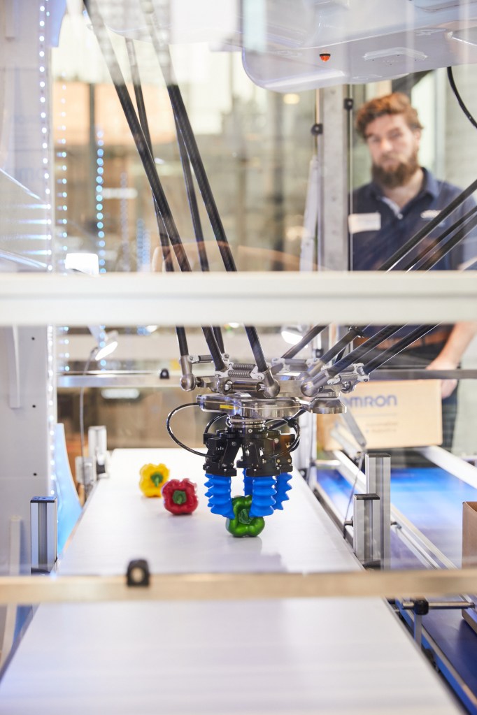 Students learning at Automation and Robotics PoC Australia