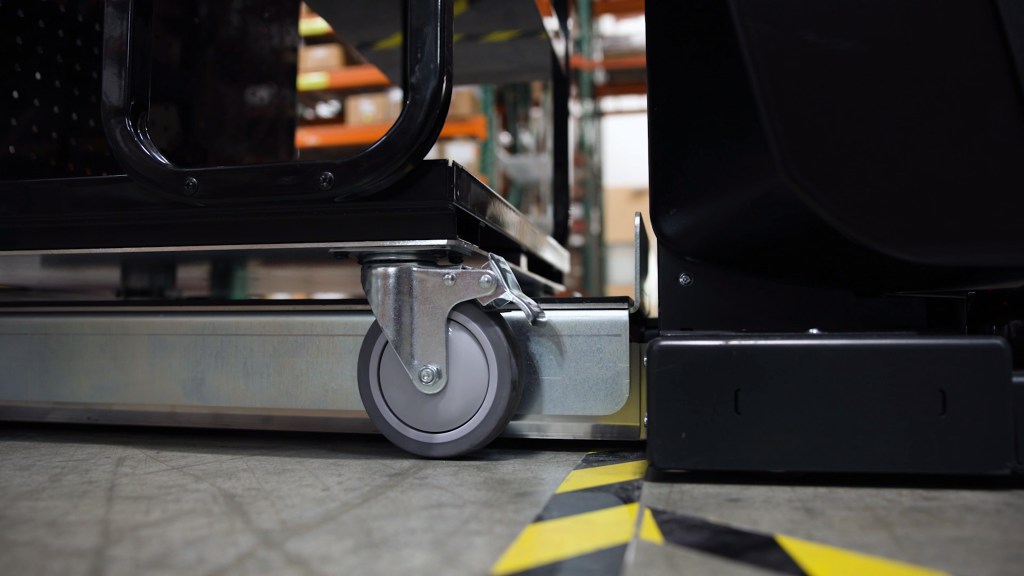 Automated carrier lifting for intralogistics automation
