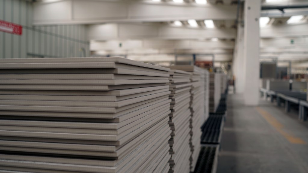 Automated package labelling with collaborative robot in ceramics factory
