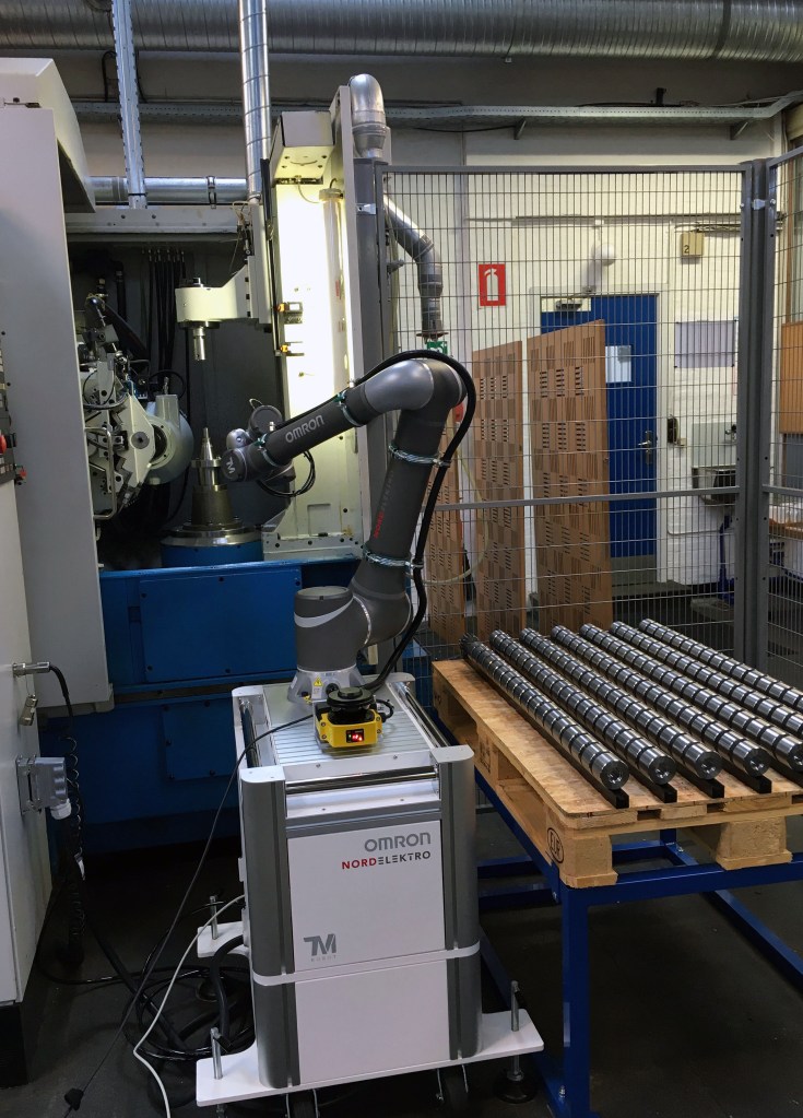 Cobot automation in machine tending for CNC production