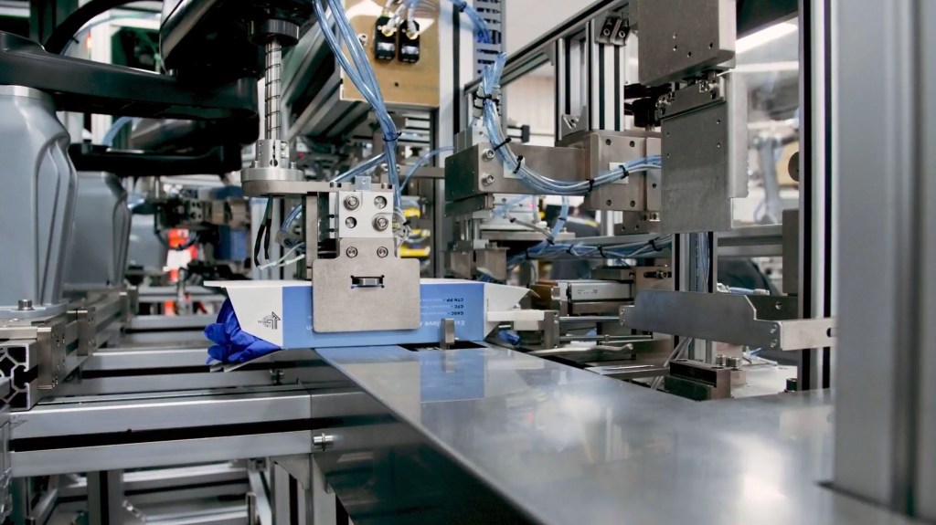 Glove packaging automation with OMRON Robotics at AFA Group