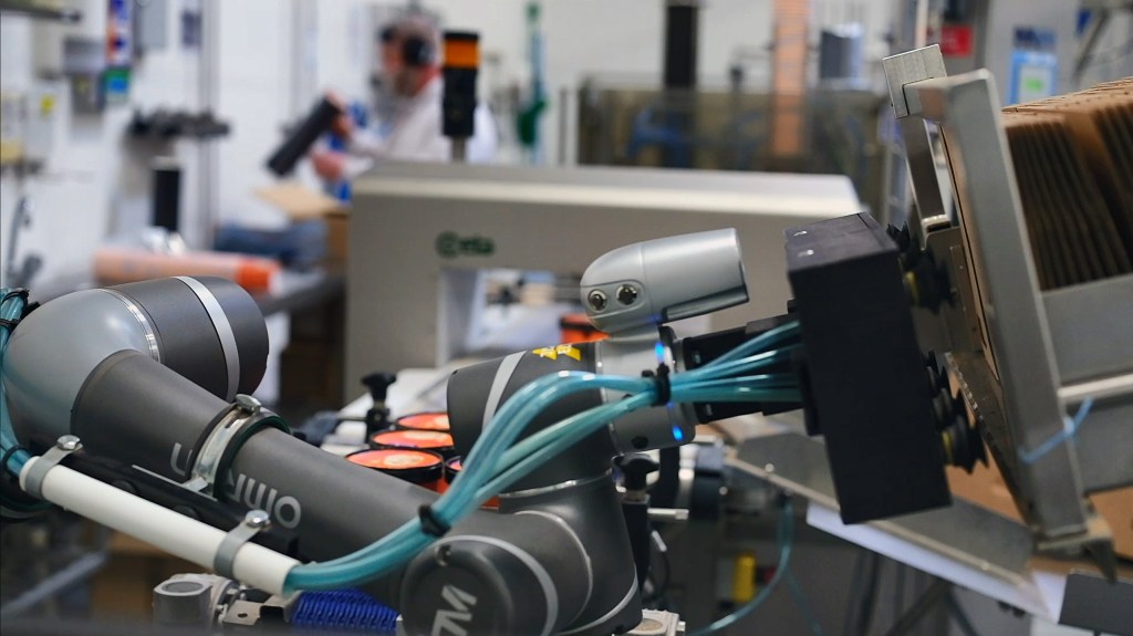 TM Series Collaborative Robot Packaging Solution