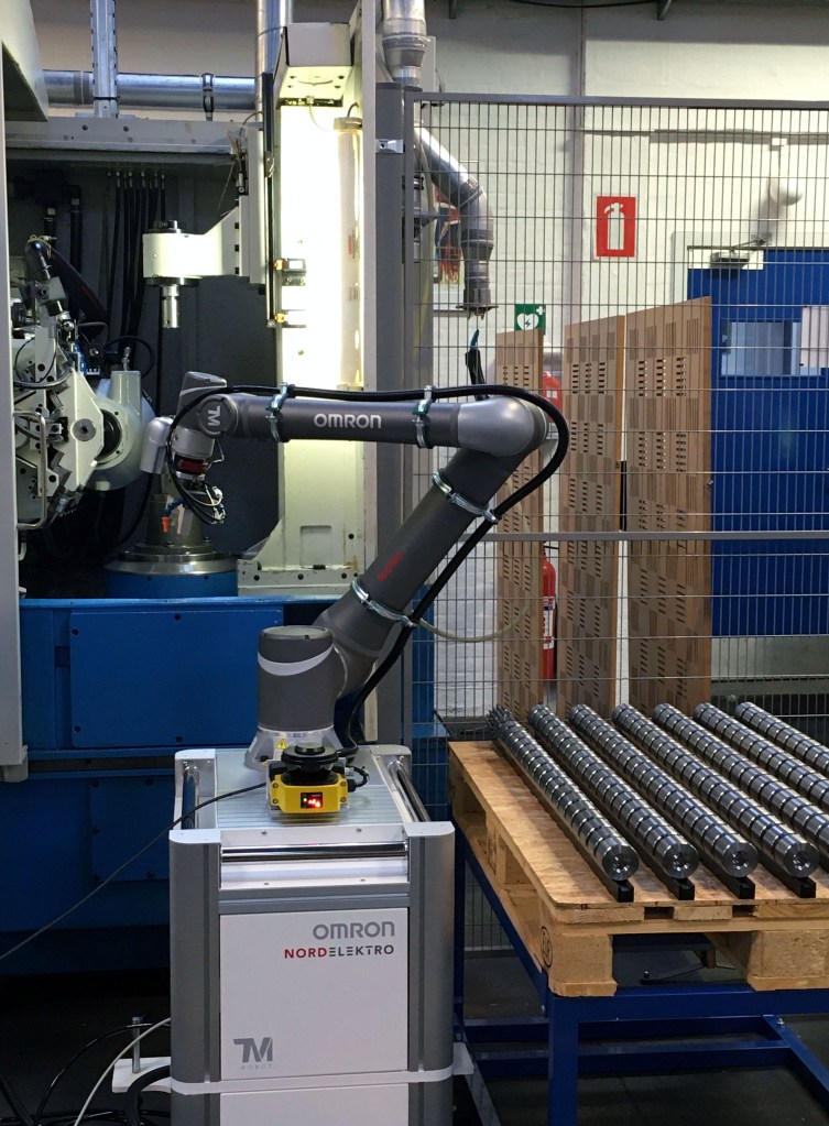 TM12 Collaborative robot in action