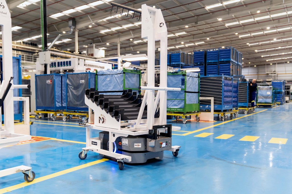 The LD-250 AMR navigates autonomously throughout a facility