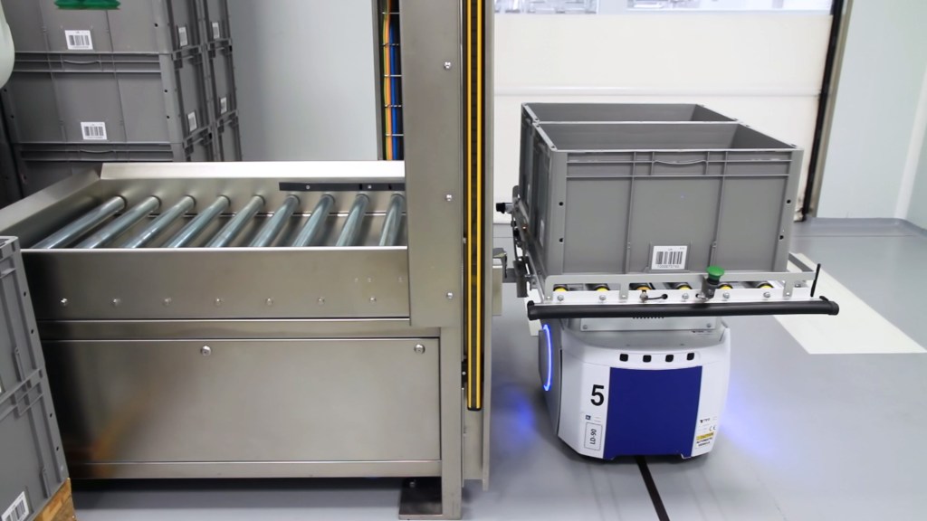 HIPRA material handling automation solution
