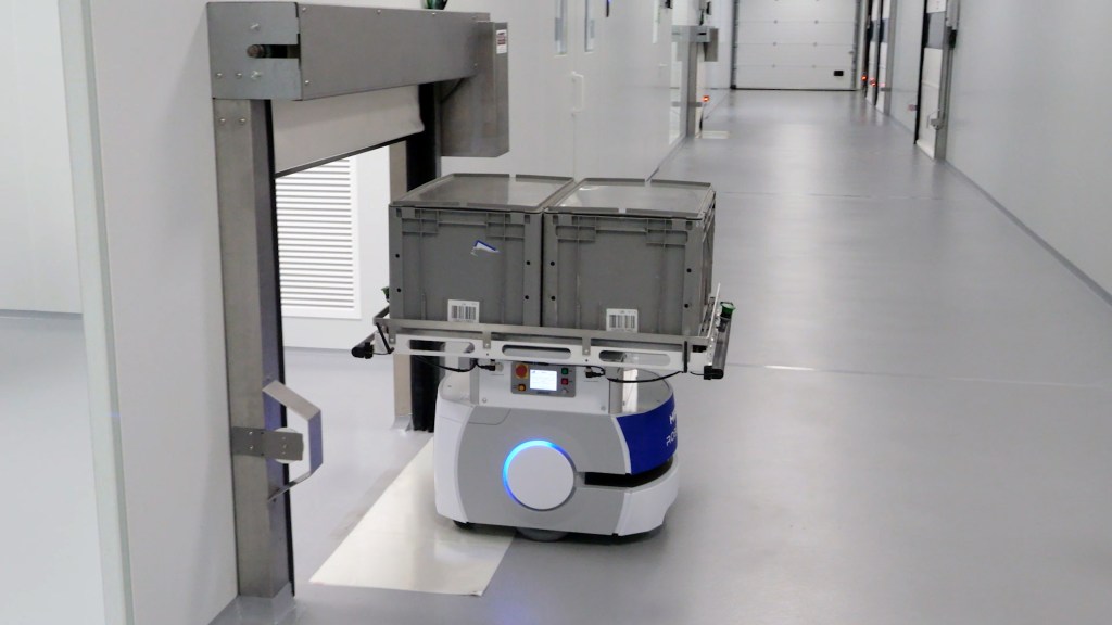 OMRON LD series AMR material handling