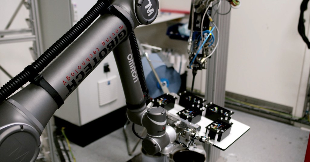 OMRON TM Series Cobot at Leica