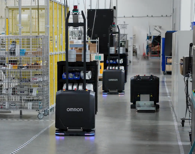 Multiple OL-450S navigating through a production facility