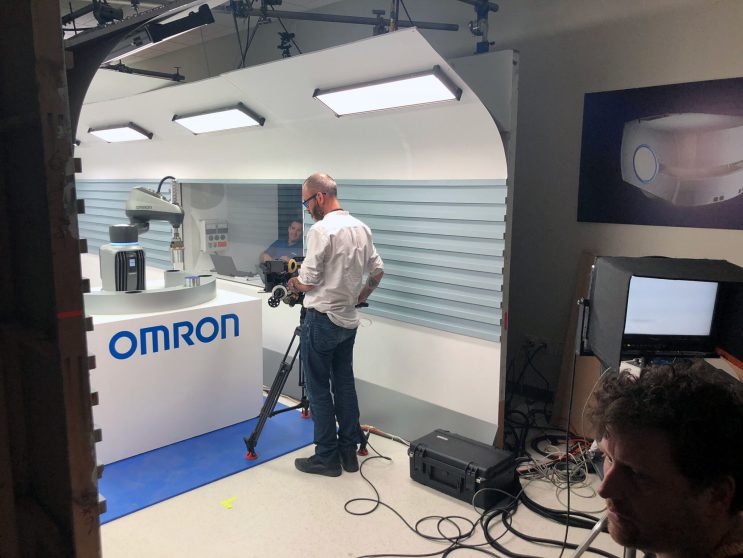 Behind_the_scenes_i4_Shoot-OMRON